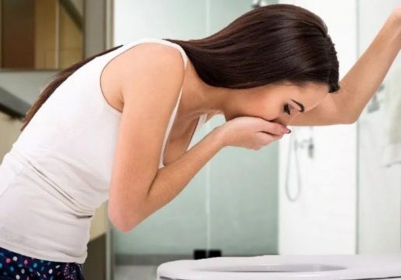 अमिलो डकार आउनुको लक्षण र कारण यस्ता छन्