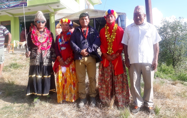  15 मार्खुको हिले नाच