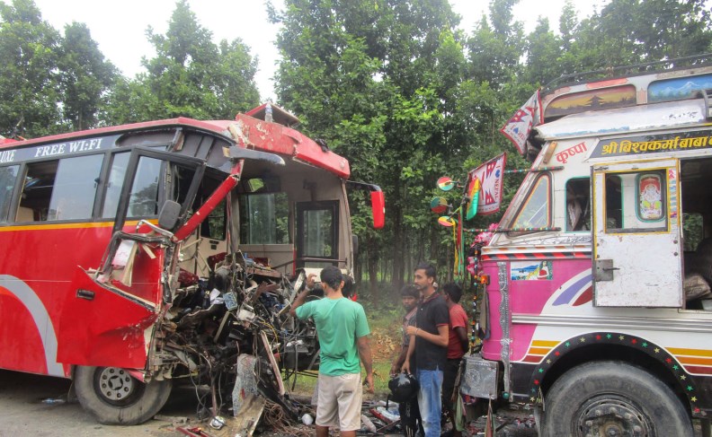 Bus & truck_Accident