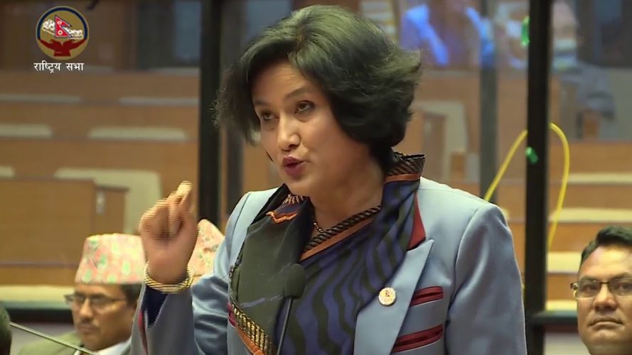 कोमल ओली