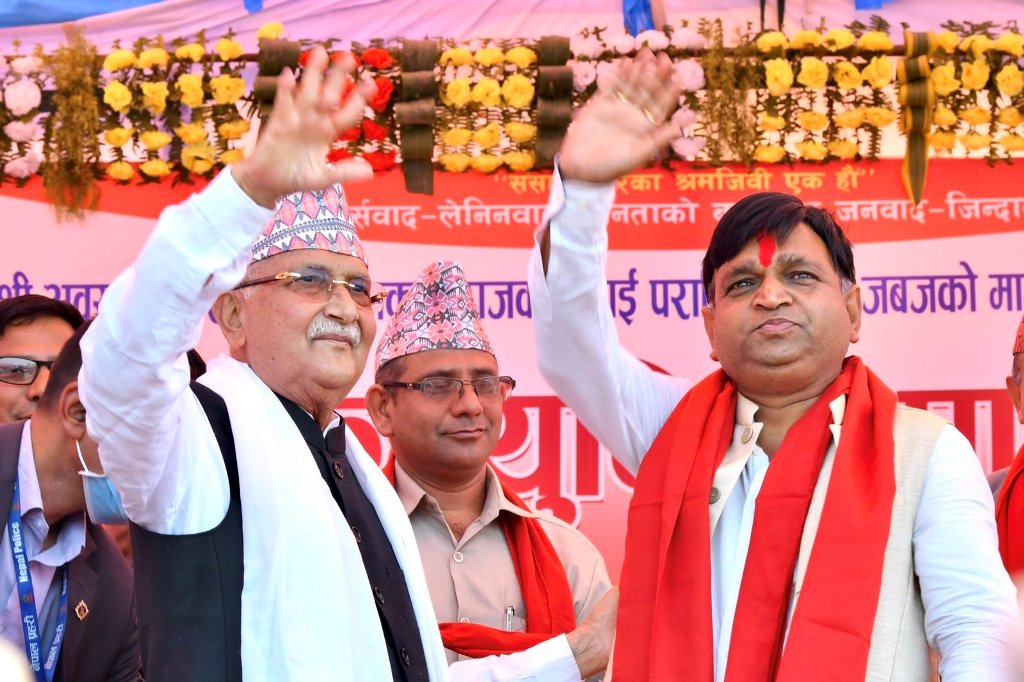 केपी शर्मा ओली र बृजेशकुमार गुप्ता