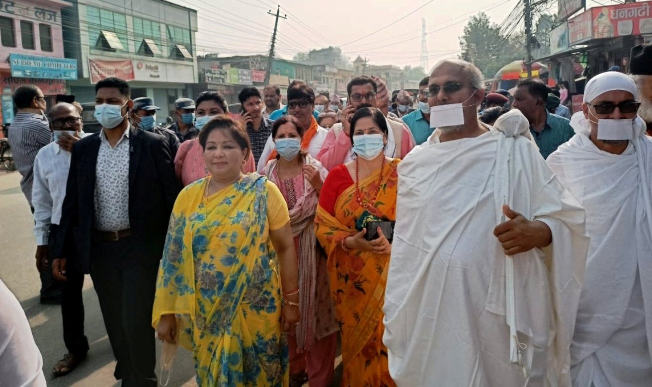 डा. आरजु देउवा र डा. मणिभद्र मुनीजी महाराज