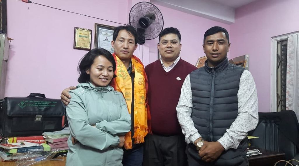 हरिचन्द्र भट्टराई र रकी थेवे
