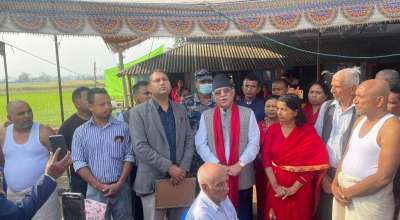 प्रचण्ड चितवनमा