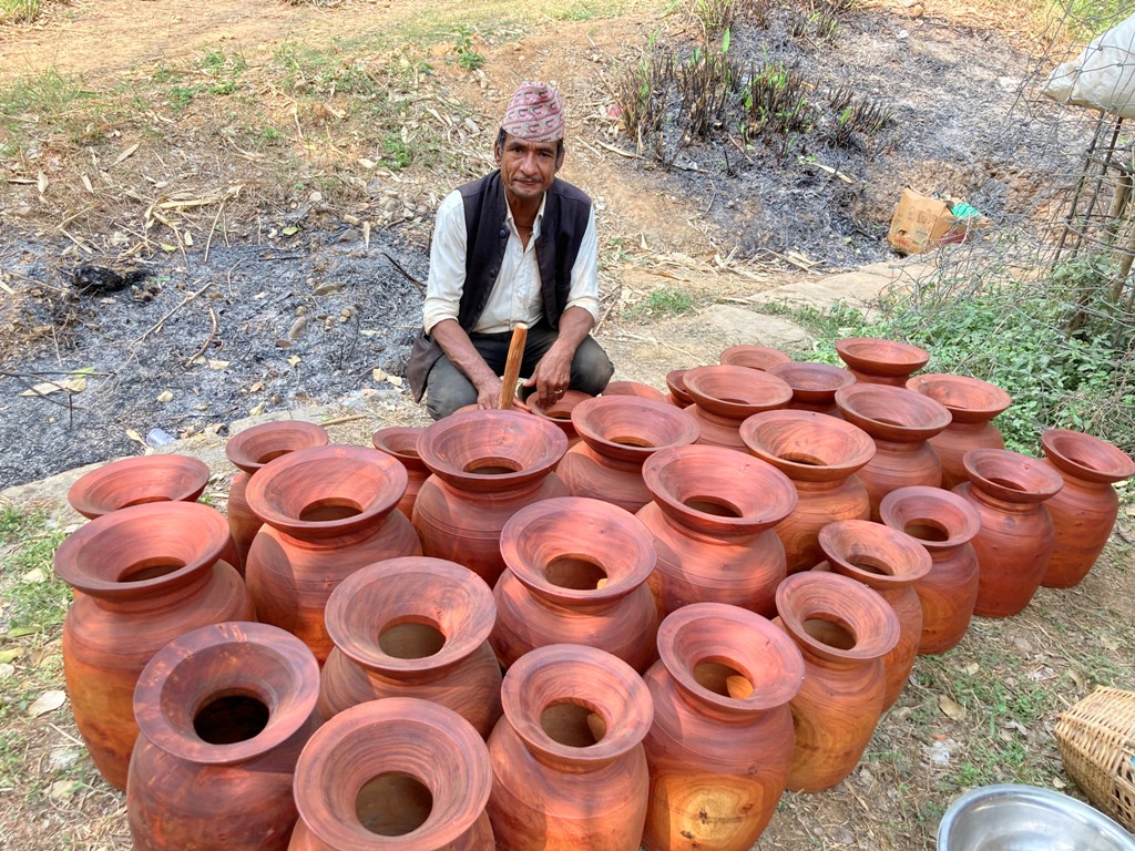 ठेकाठेकी