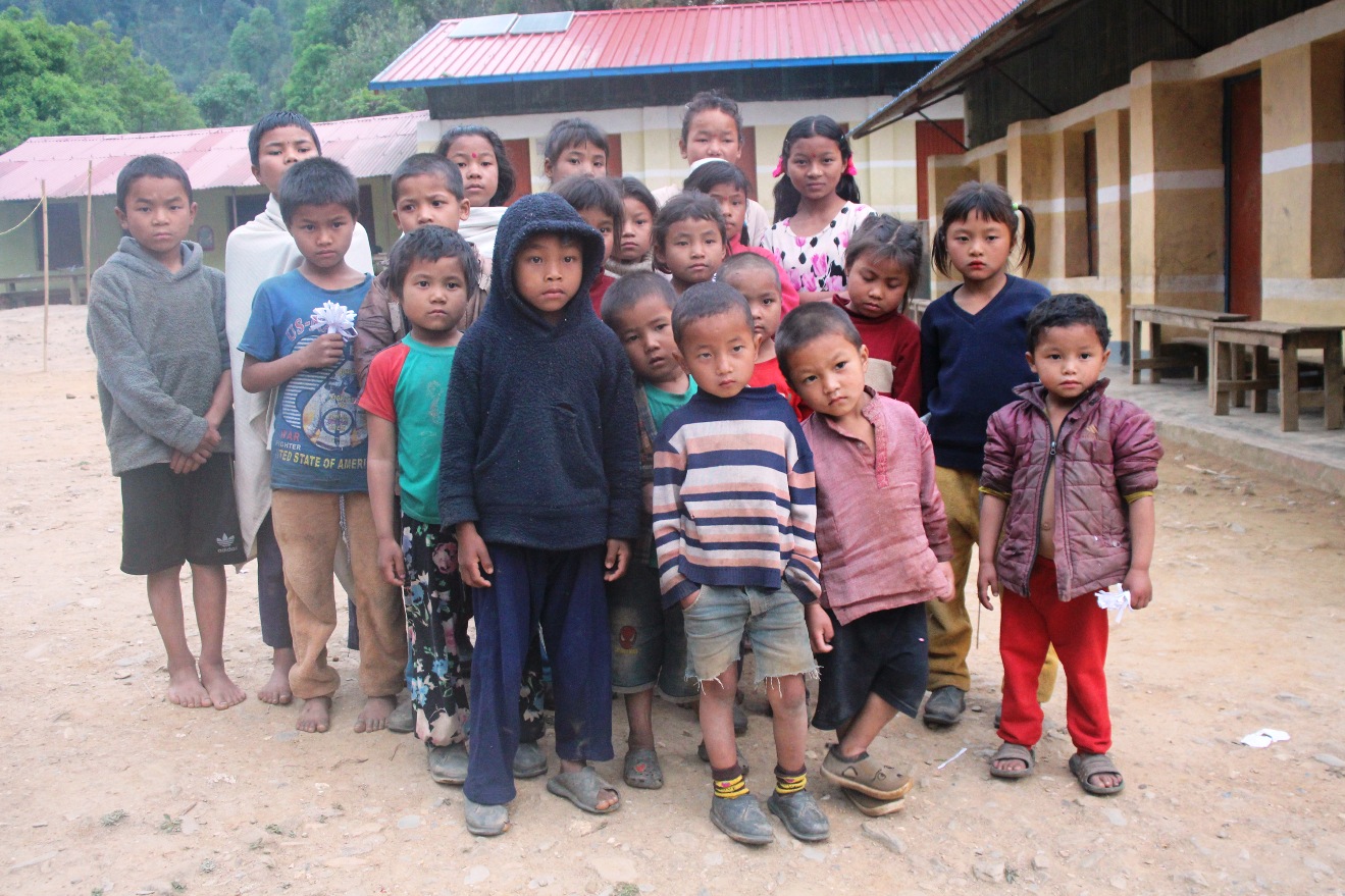 बालबालिका