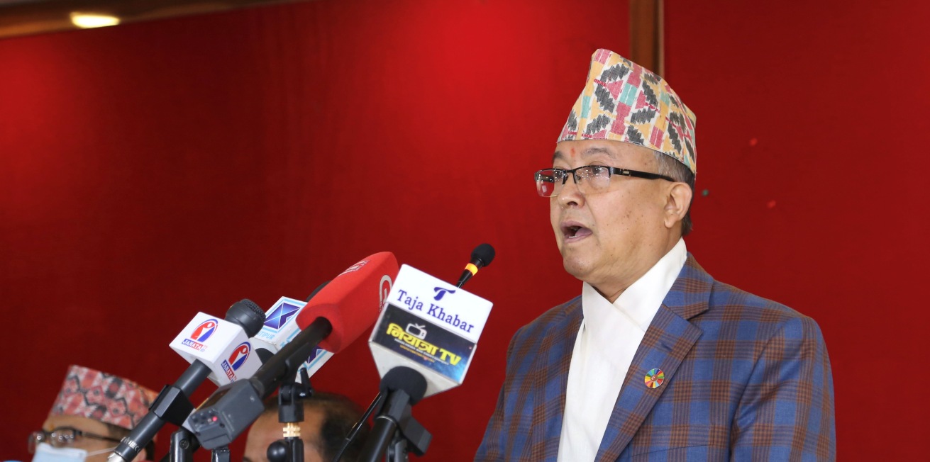 दिनेशकुमार थपिलया