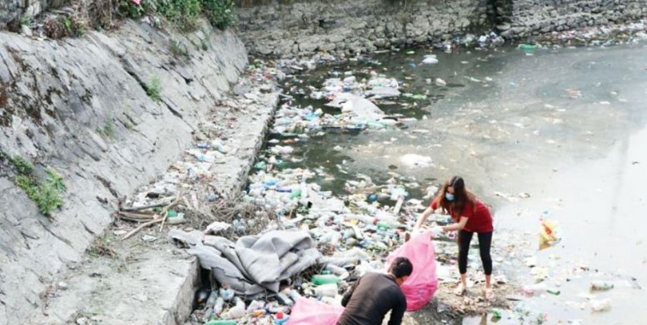 बेहाल बन्दै फेवाताल