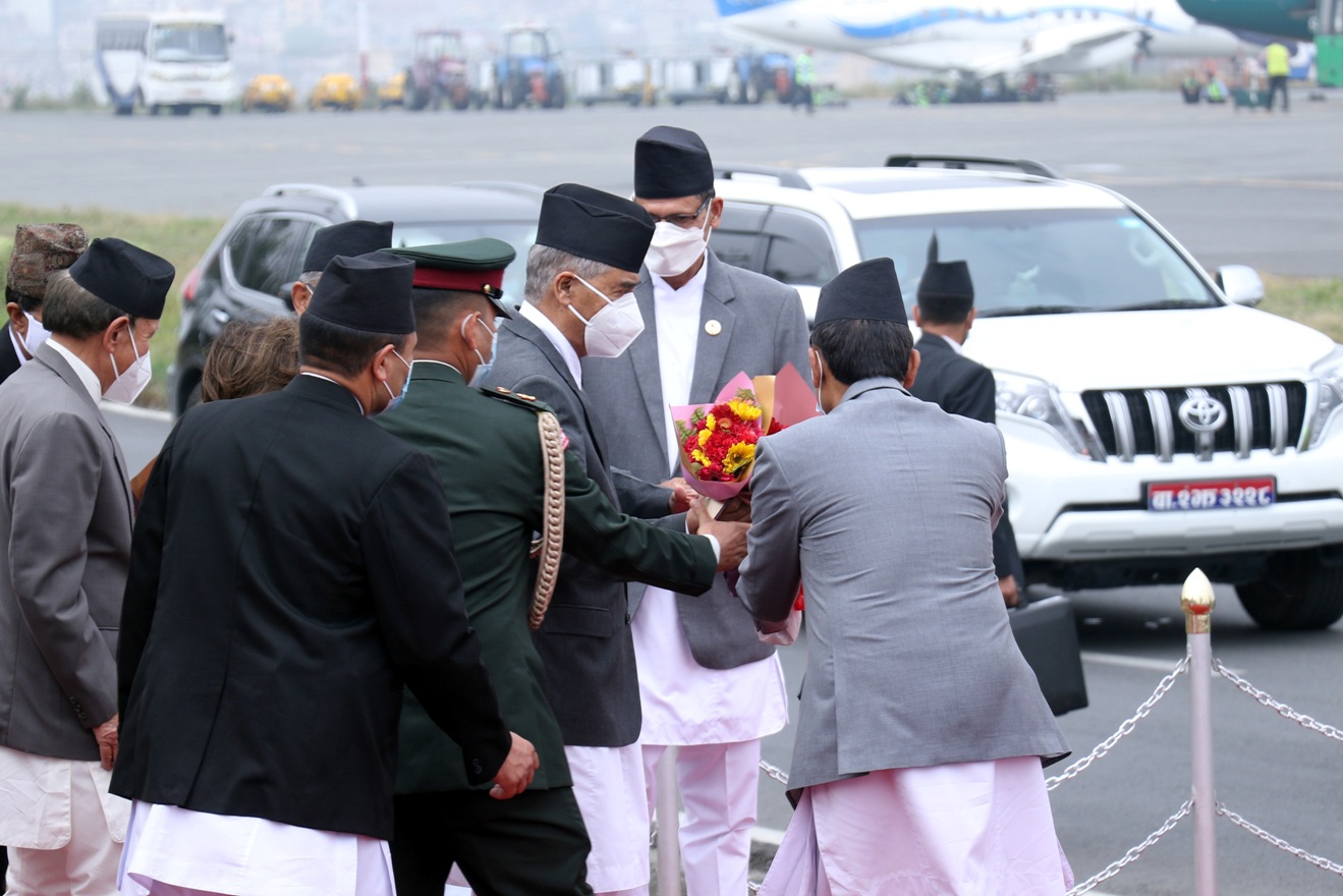 प्रधानमन्त्री देउवा भारत प्रस्थान