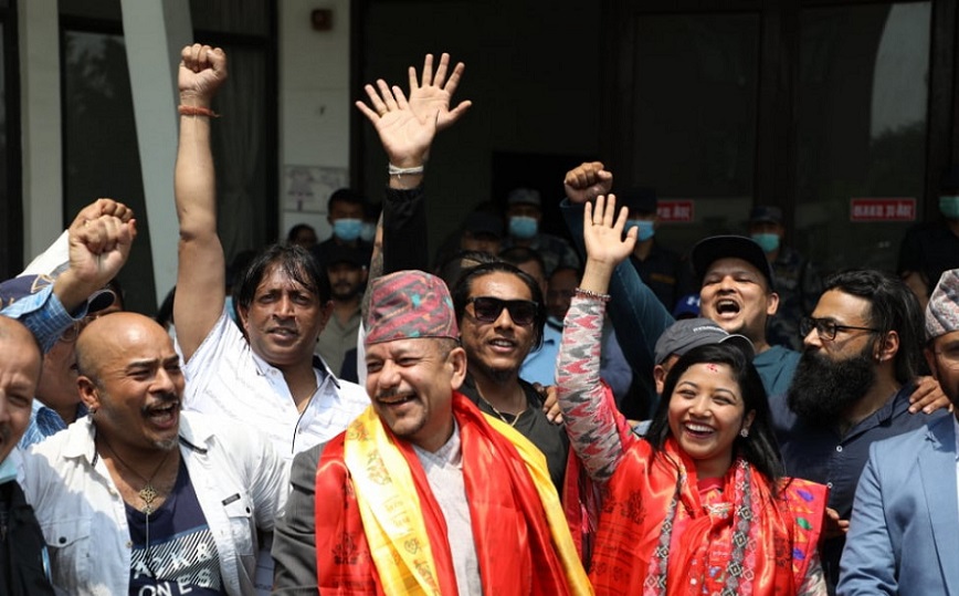 केशव स्थापित