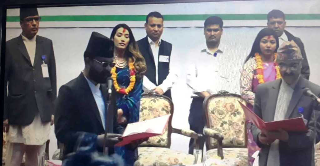 बालेनको लिए शपथ