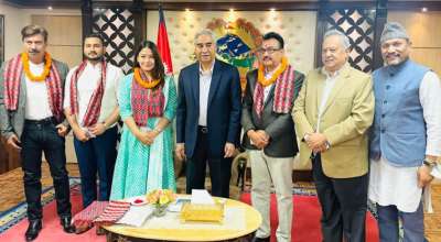 भुवन केसी र श्वेता खड्का काँग्रेसमा प्रवेश