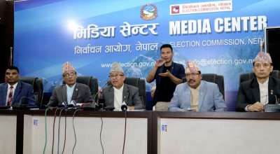 दिनेशकुमार थपलिया