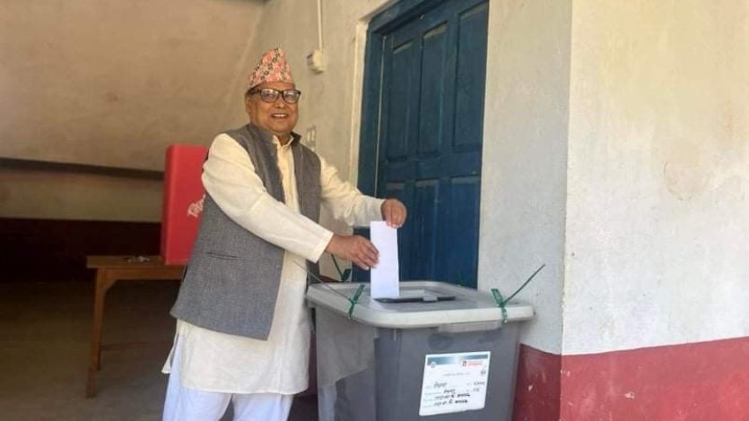 कृष्णबहादुर महरा मतदान