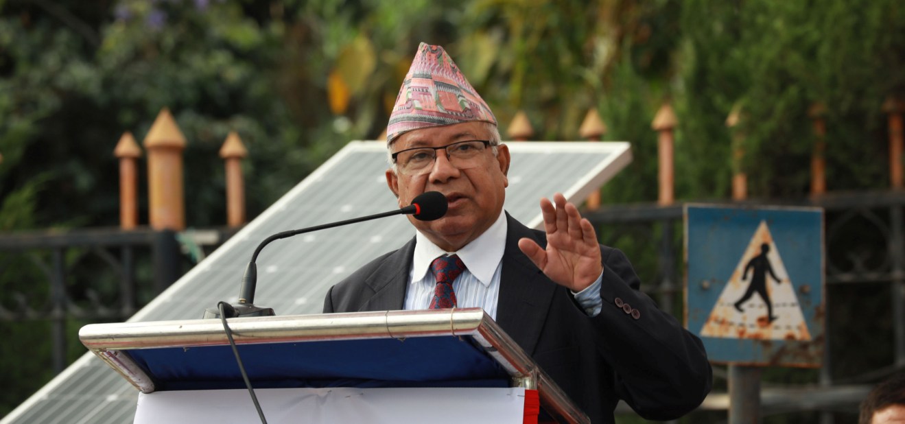 माधव नेपाल