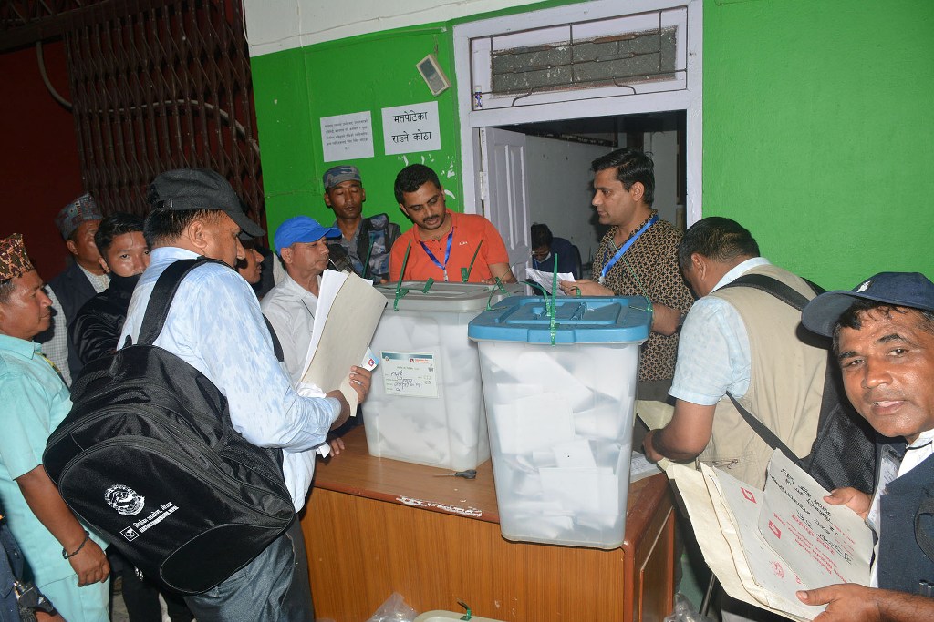 मतगणना सुरु