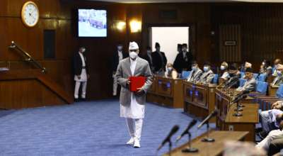 प्रधानमन्त्री शेरबहादुर देउवा संसदमा