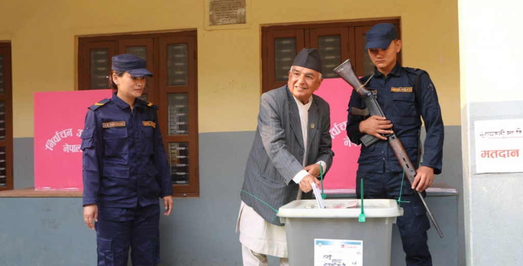रामचन्द्र पौडेलले गरे मतदान