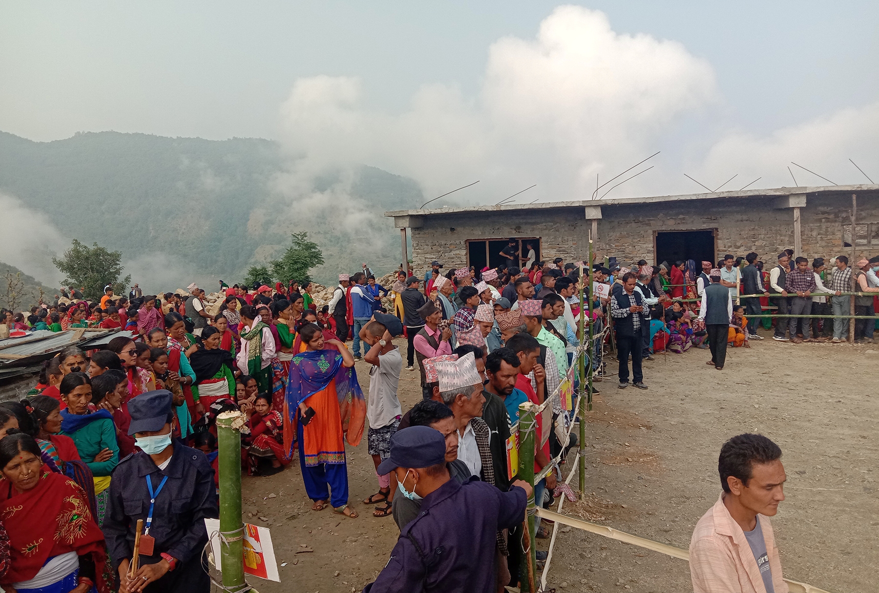 मतदान