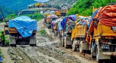 बञ्चरेडाँडामा झडप, प्रहरीद्वारा अश्रुग्यास प्रहार