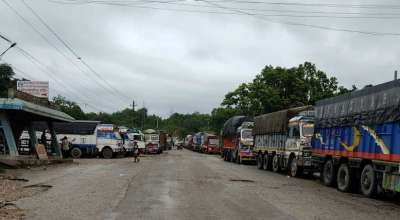 नवलपुर् ट्रक जाम