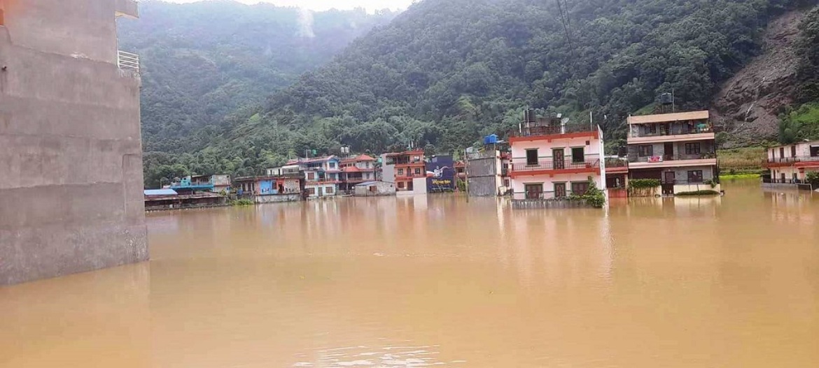 ३०० घर डुबानमा