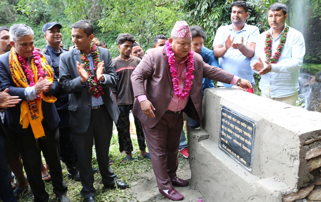प्रेमबहादुर आले