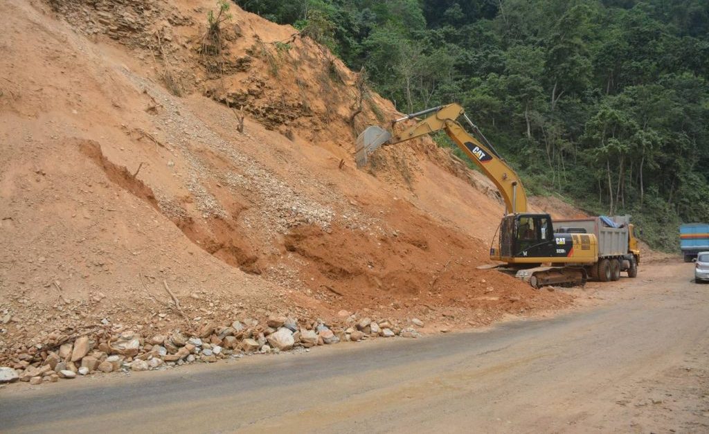 पृथ्वी राजमार्गको याम्पा-घाँसीकुवा खण्ड