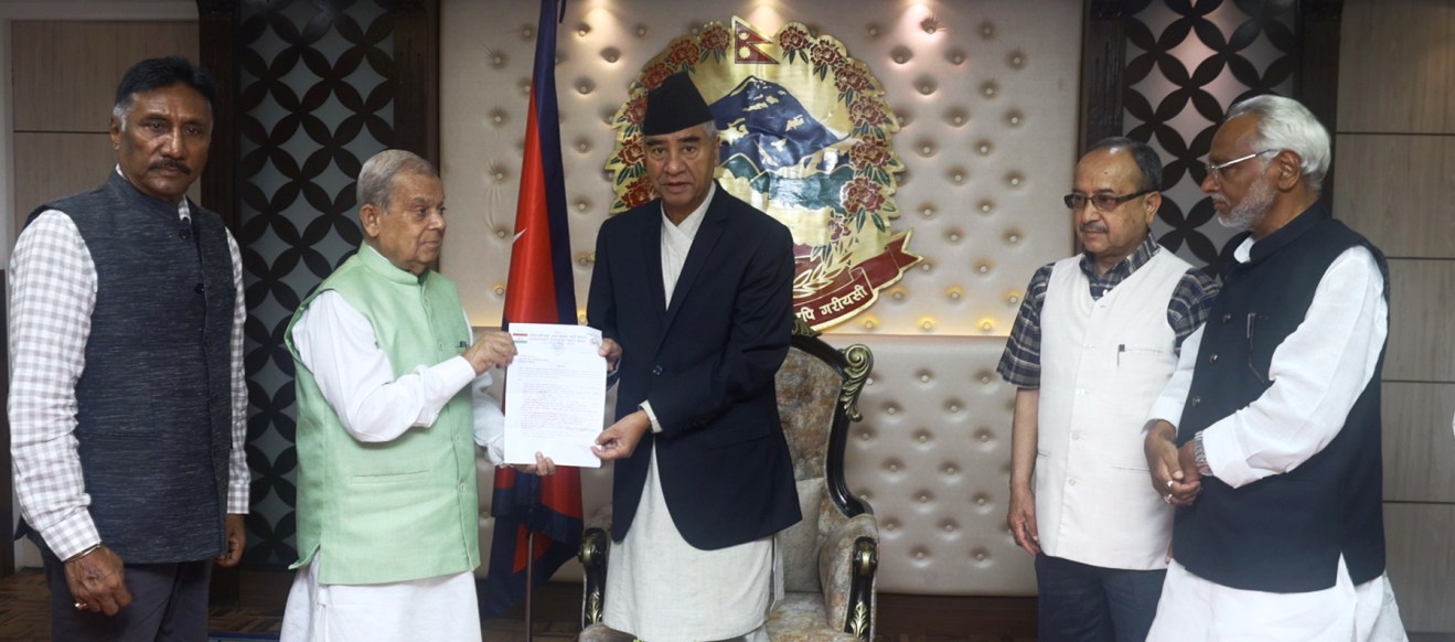 लोसपाले बुझायो ११ बुँदे ज्ञापनपत्र