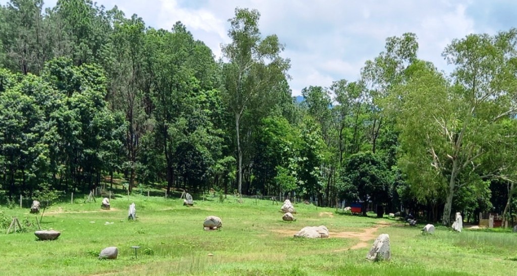 मूर्ति बगैँचा