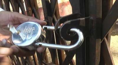 ताला खोलियो