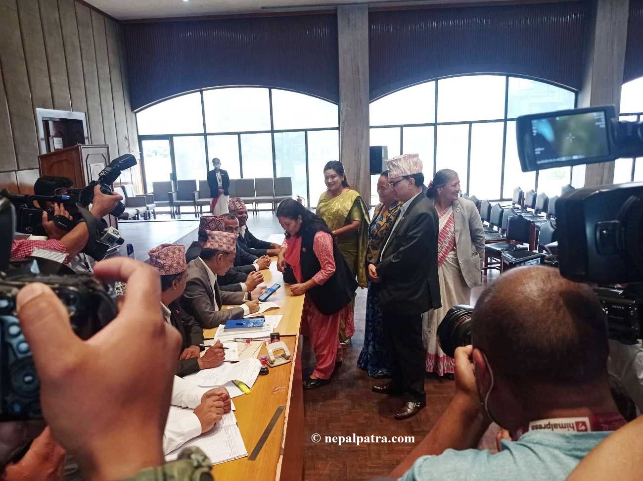 विद्या भट्टराईको उम्मेदवारी दर्ता