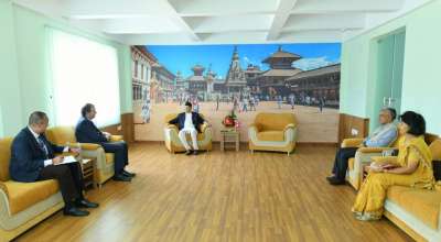 एमाले अध्यक्ष ओली र फ्रान्सेली राजदूतबीच भेटवार्ता