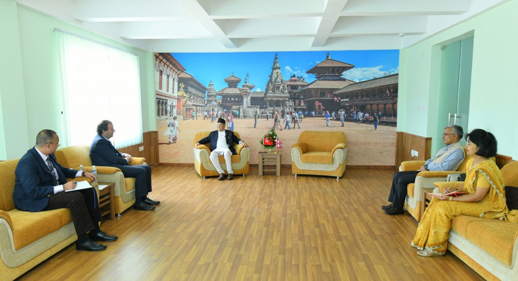 एमाले अध्यक्ष ओली र फ्रान्सेली राजदूतबीच भेटवार्ता