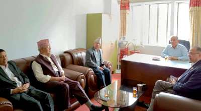 प्रचण्ड, माधव नेपाल, झलनाथ खनाल, बामदेव गौतम र नारायणकाजी श्रेष्ठ