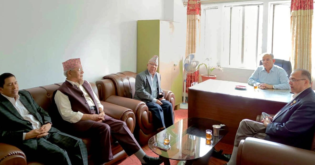 प्रचण्ड, माधव नेपाल, झलनाथ खनाल, बामदेव गौतम र नारायणकाजी श्रेष्ठ