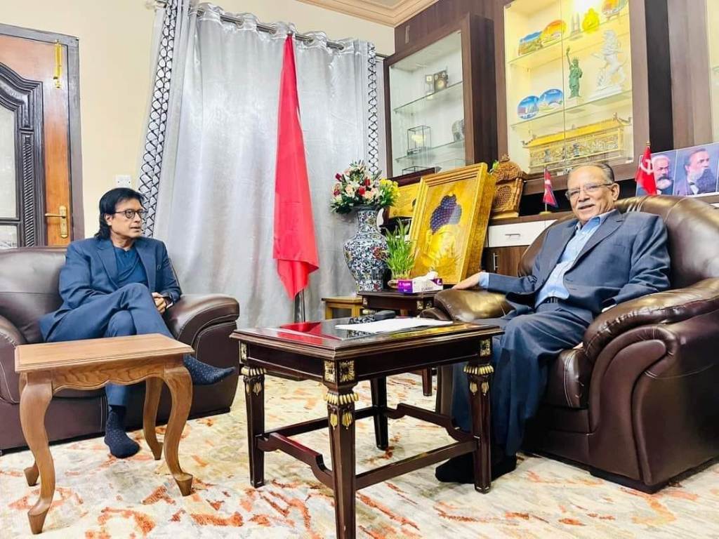 प्रचण्ड-हमाल भेटवार्ता