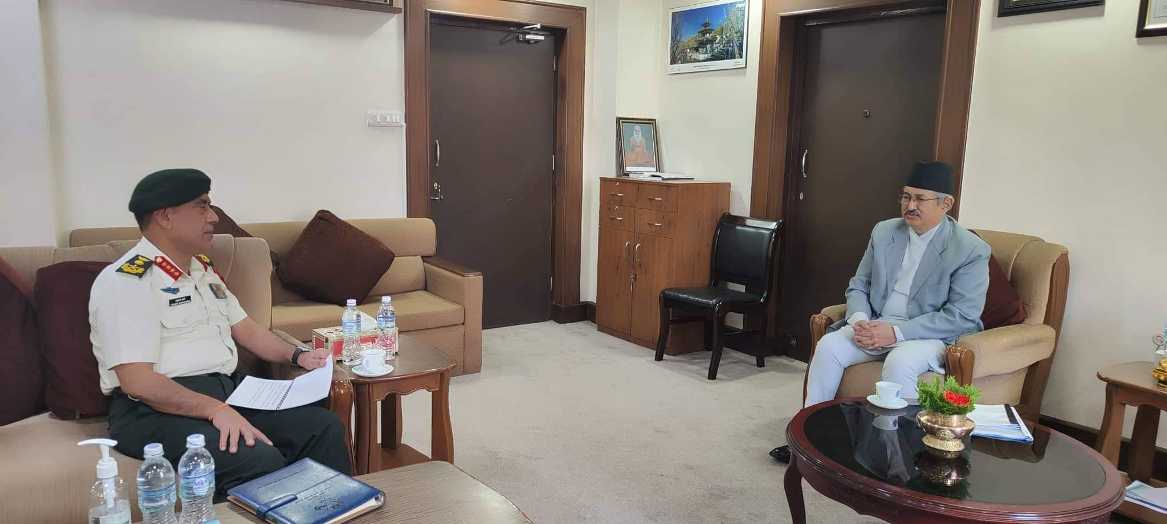 बालकृष्ण खाण र प्रभुराम शर्मा