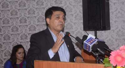 चन्द्र ढकाल