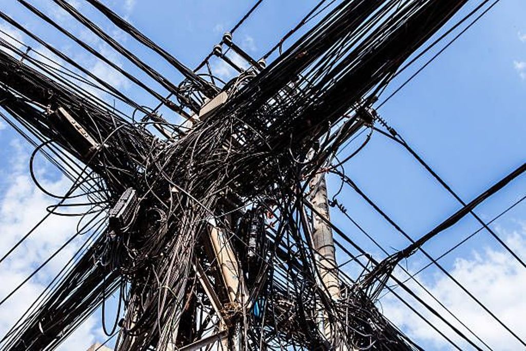 अव्यवस्थित तार