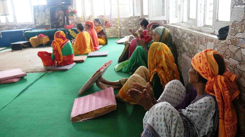 श्री जानकीयज्ञ ज्येष्ठ नागरिक दिवासेवा केन्द्र
