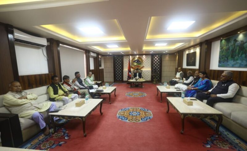 देउवासँग लोसपाका नेताहरूको भेटवार्ता