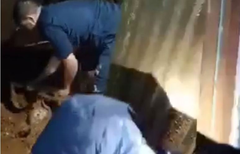 पोखरामा पहिरो