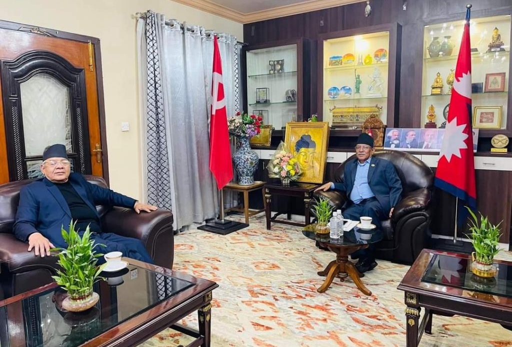 प्रचण्ड र बामदेव