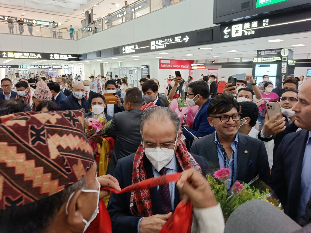 प्रचण्ड जापानमा 