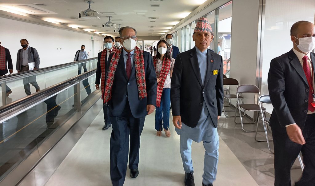 प्रचण्ड पुगे जापान