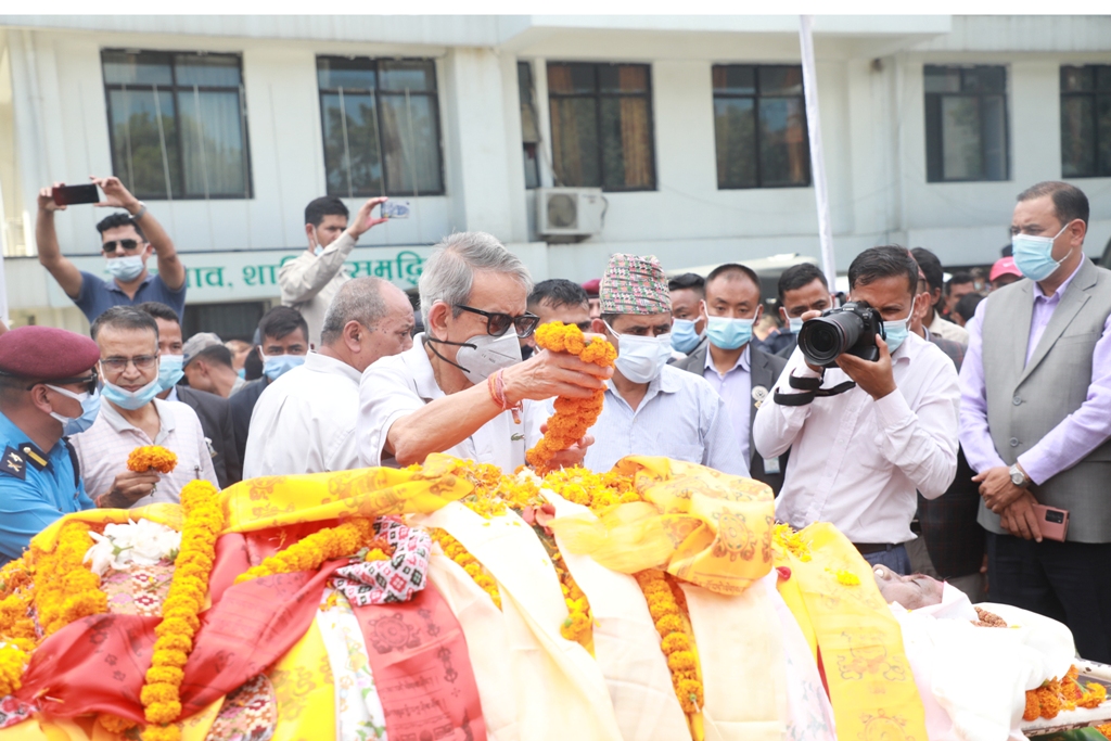 प्रदीप गिरीप्रति शीर्ष नेताहरु श्रद्धाञ्जली अर्पण