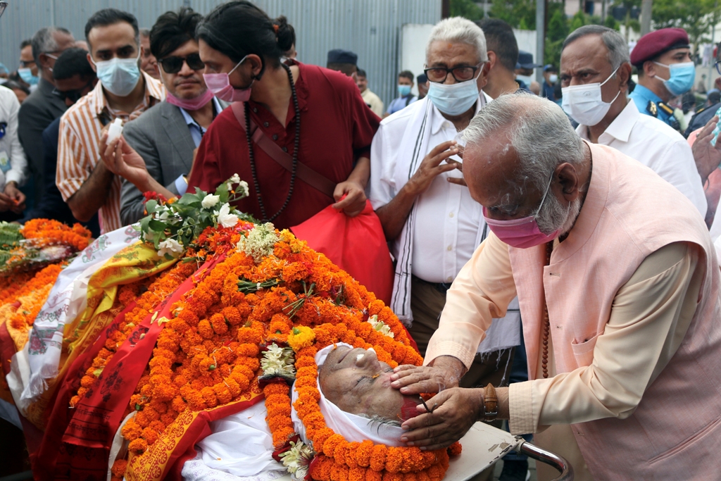 प्रदीप गिरीप्रति शीर्ष नेताहरु श्रद्धाञ्जली अर्पण