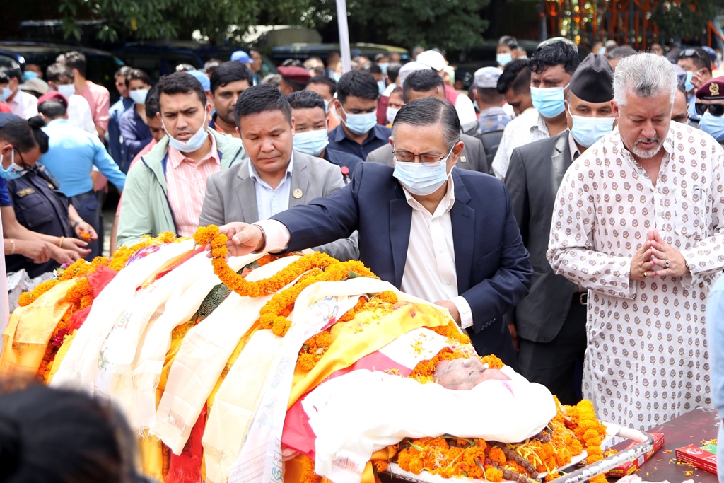 प्रदीप गिरीप्रति शीर्ष नेताहरु श्रद्धाञ्जली अर्पण