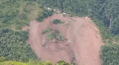 उर्लेनीमा पहिरो